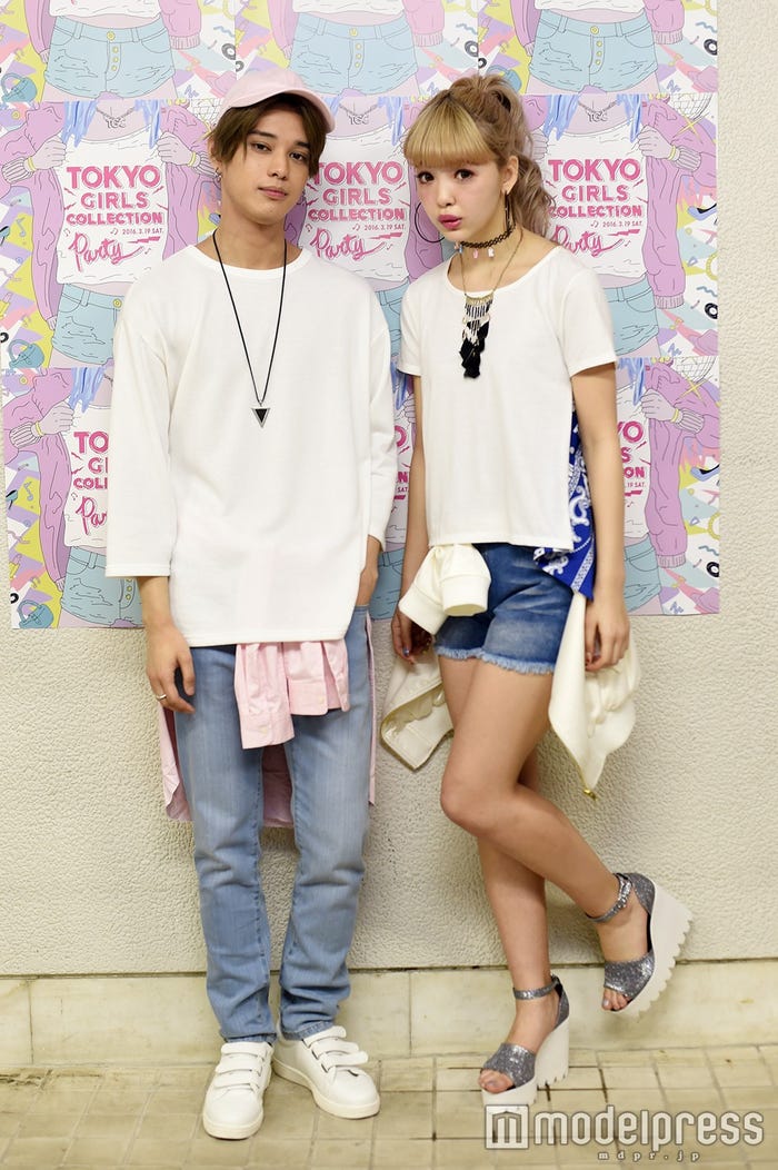 (左から)バトシン、藤田ニコル(C)モデルプレス