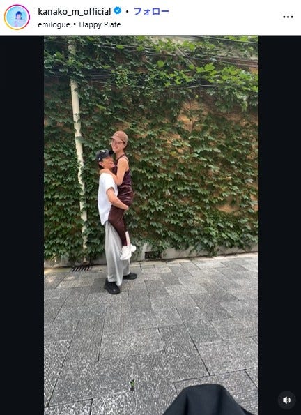 村上佳菜子Instagramより