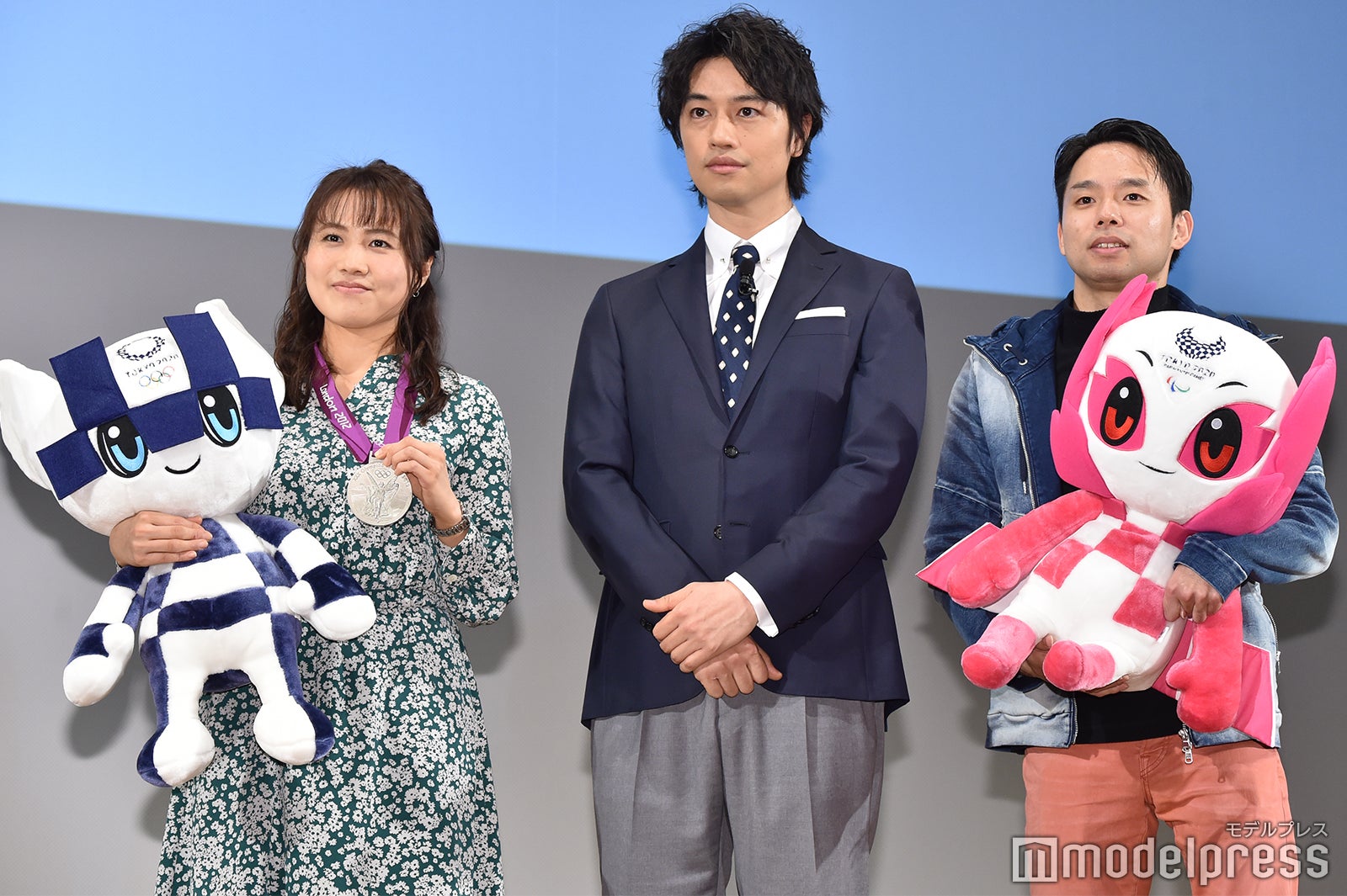 平野早矢香氏、斎藤工、江島大佑選手 （C）モデルプレス