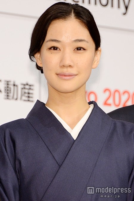 蒼井優 しっとり着物で登場 豪華共演者に 光栄で変な汗 モデルプレス