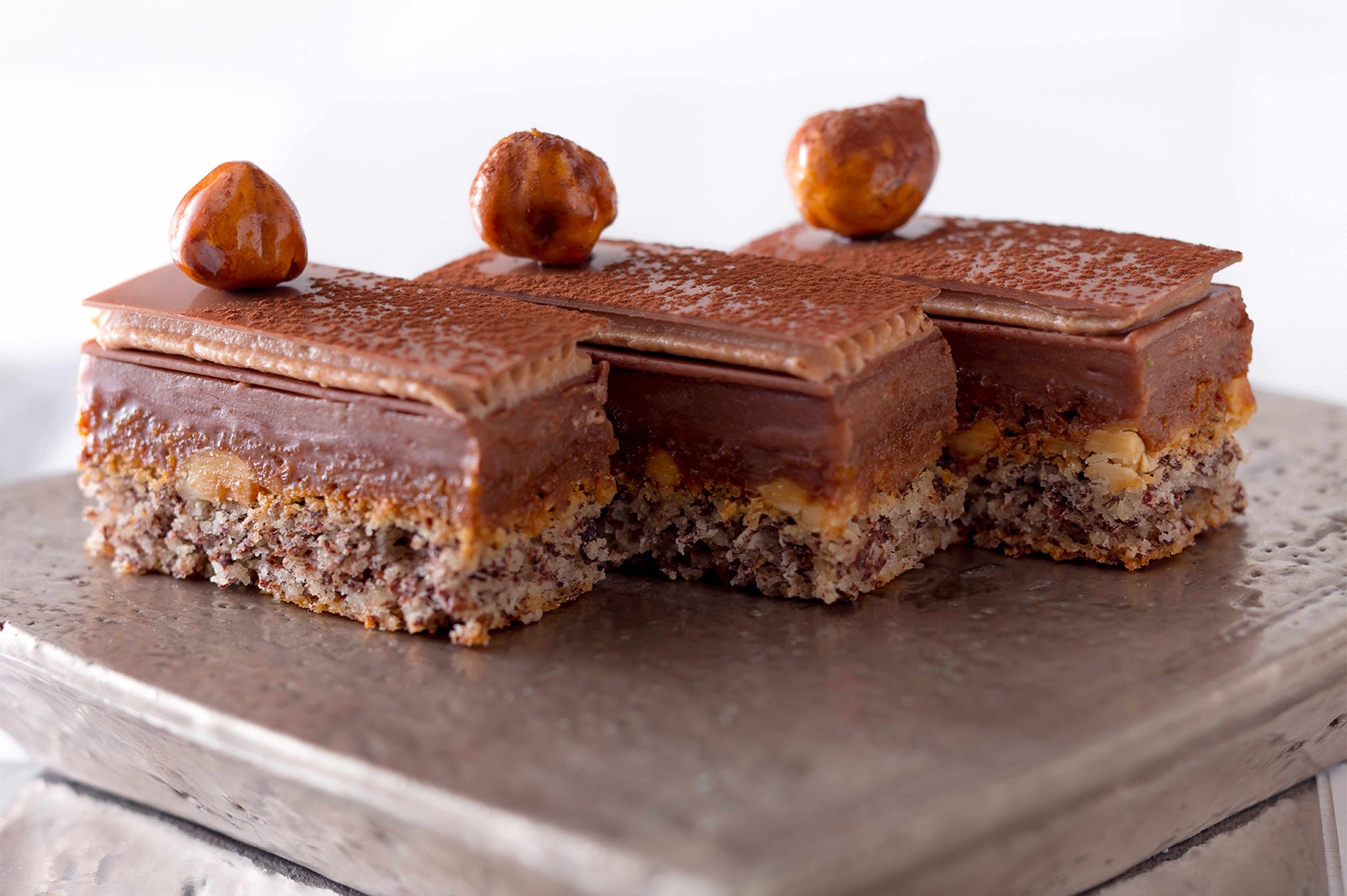 スイーツ＆サンドウィッチビュッフェ ～抹茶とチョコのおもてなし～／画像提供：ニュー・オータニ