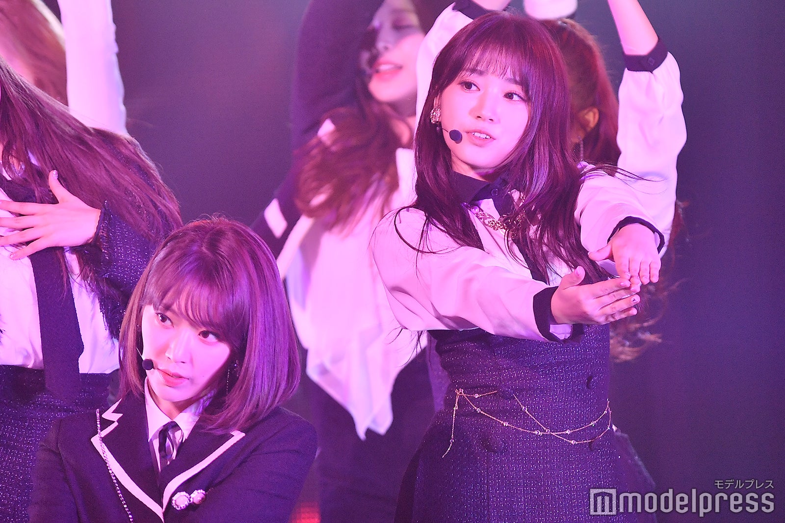 宮脇咲良、矢吹奈子 （C）モデルプレス