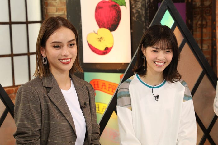 (左から)滝沢カレン、西野七瀬(写真提供:カンテレ)