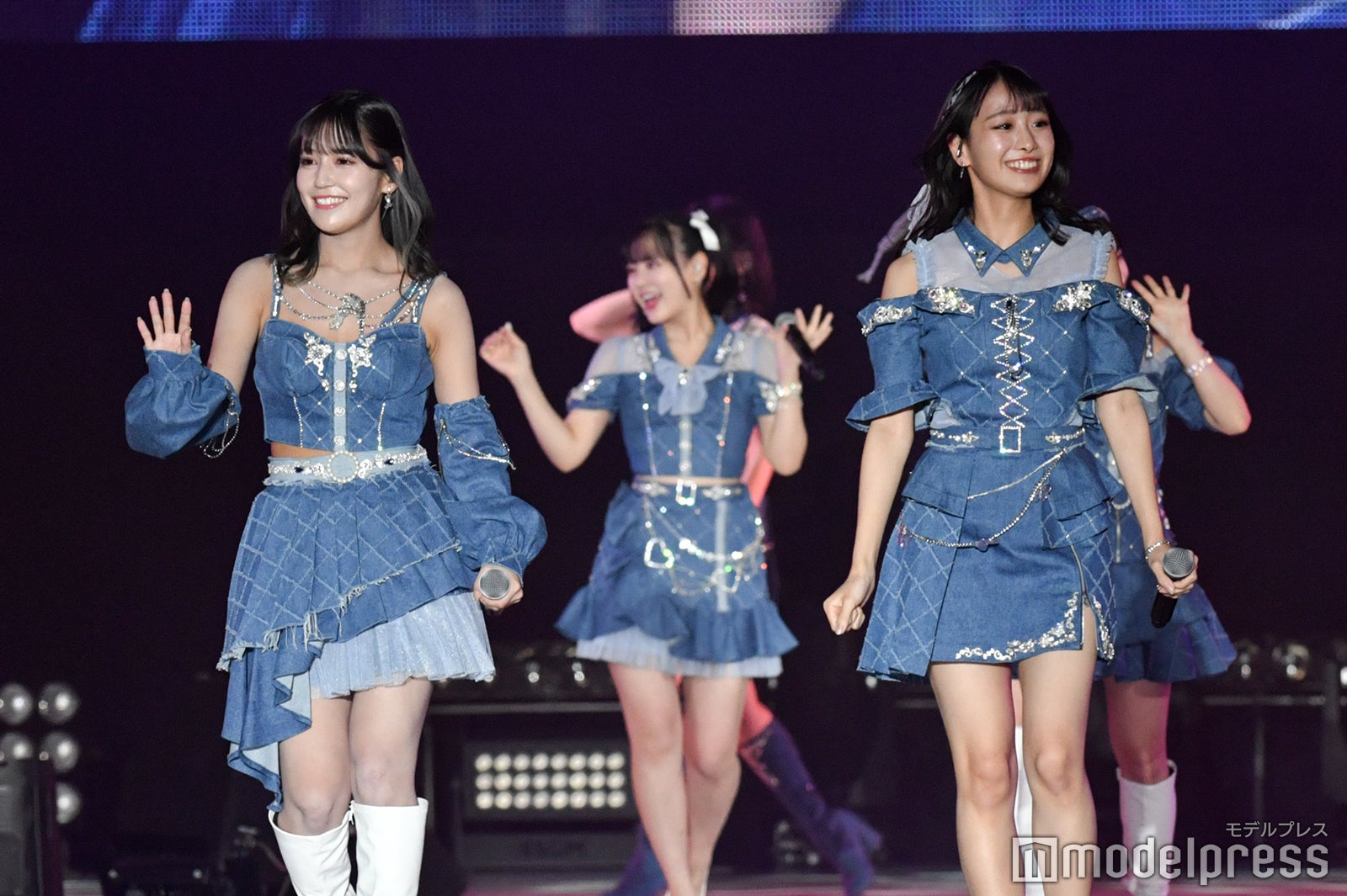 ＝LOVE（C）モデルプレス