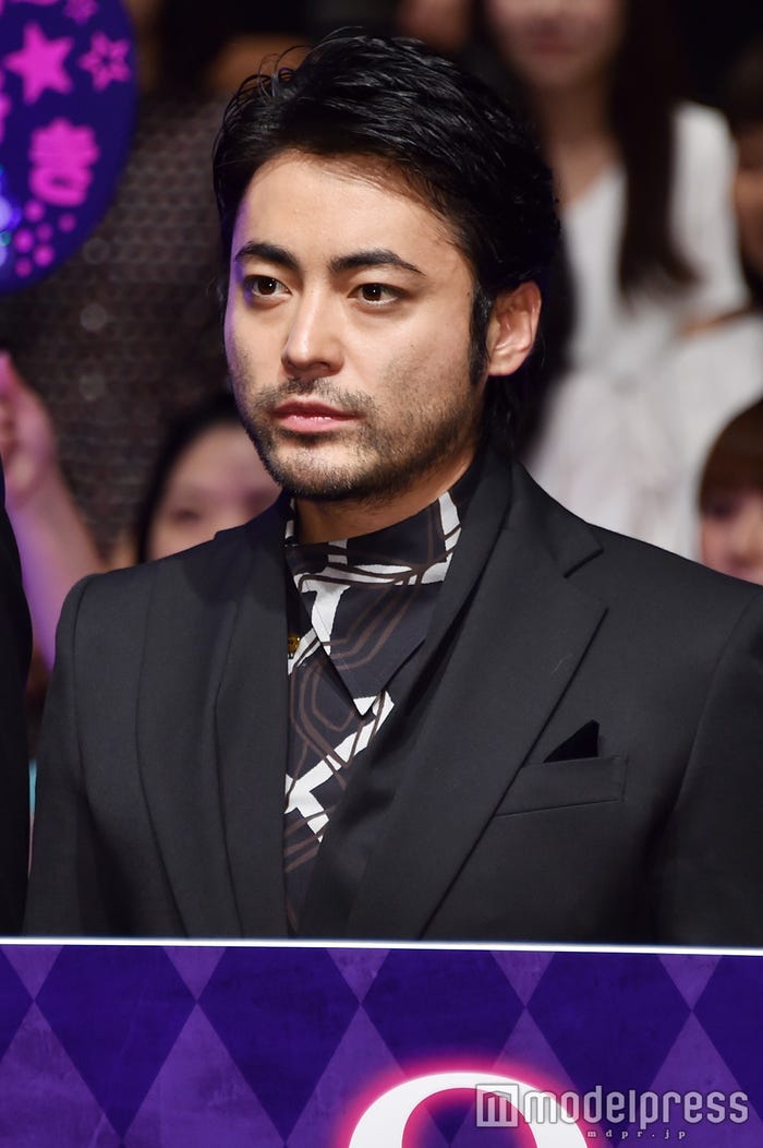 ジョジョで 岩になった 山田孝之 4ヶ月 小石を食べ続けた 設定を貫く モデルプレス ジョジョで 岩になった 山田孝之 4ヶ月 小石を食べ続けた 設定を貫く モデルプレス