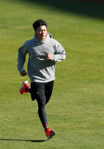 広島・大盛 ソフトB近藤、オリ西川らと3年連続合同トレ 「打たないと出られない」一流の極意吸収し左投手対策