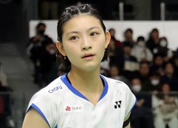 バドミントン女子 飾らない19歳の次世代エースに反響「100均のアメピン」「タイの女の子がくれた」ミサンガに「何付けても可愛い♥」海外ファンは「翻訳して！」協会が動画公開