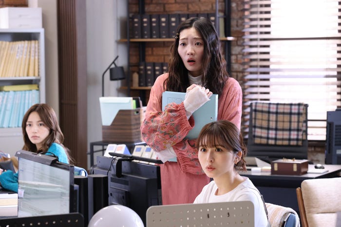 川口春奈、東野絢香、長濱ねる「アンサンブル」第5話(C)日本テレビ