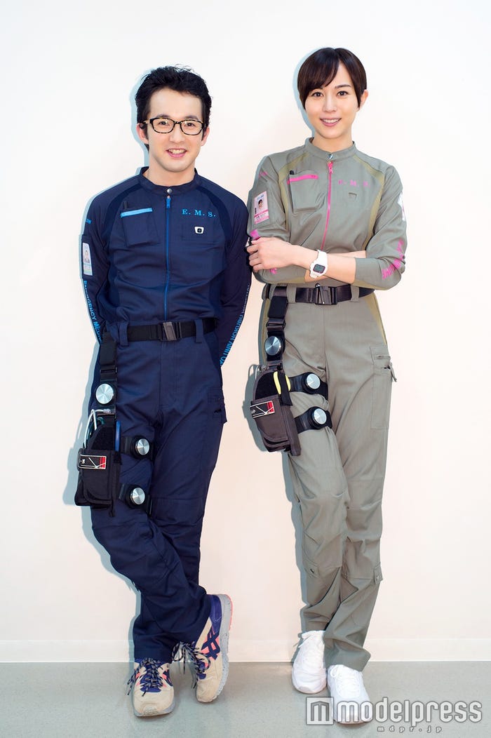 浅利陽介&比嘉愛未 (C)モデルプレス