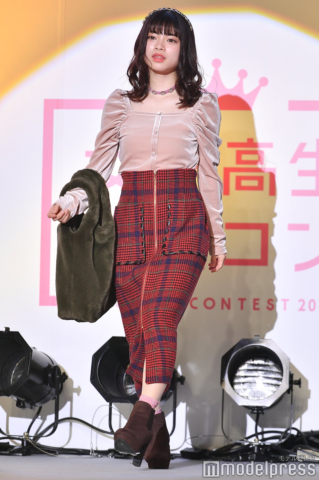 （C）モデルプレス