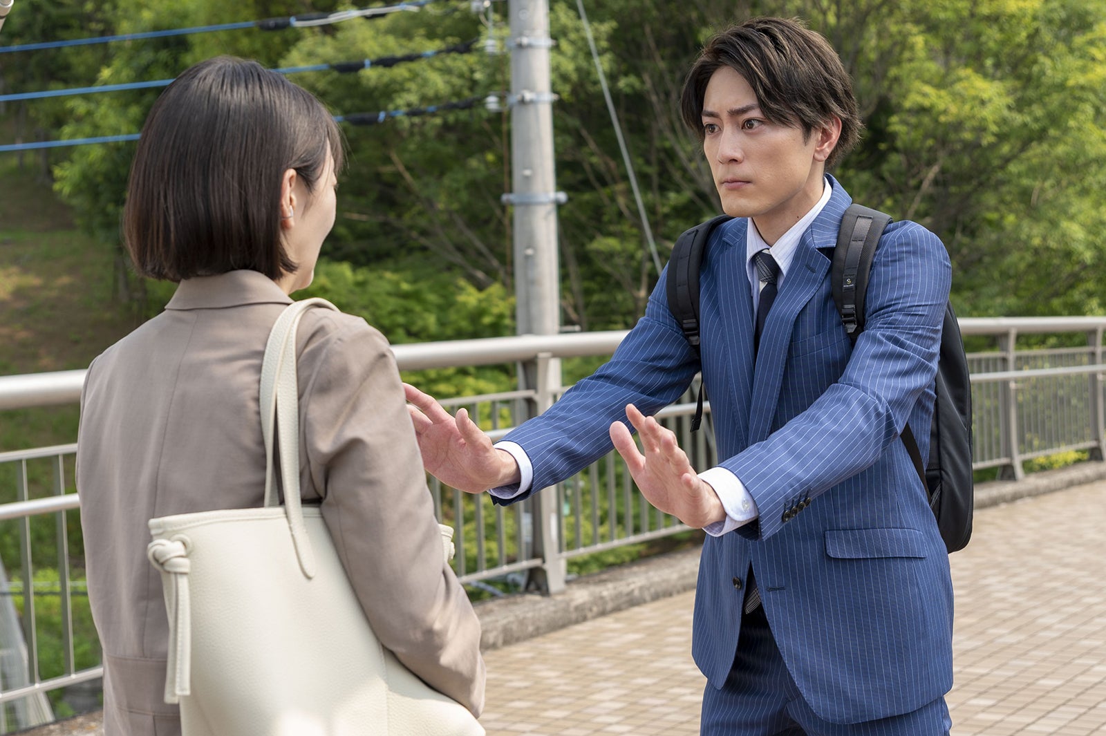 波瑠、間宮祥太朗／「魔法のリノベ」第2話より（C）フジテレビ