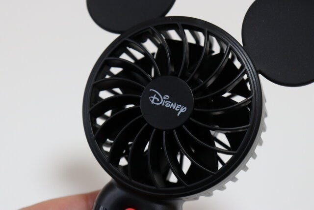 ダイソー　扇風機、ストラップ付（ミッキー／ミニー）　デザイン