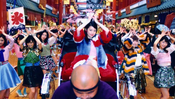 AKB48「ハイテンション」MVより(C)AKS/キングレコード