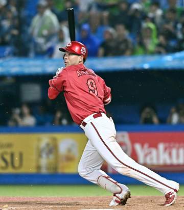 広島・秋山 九回2死の土壇場で同点打も2戦連続サヨナラ負け 借金今季ワースト16、新井監督「勝って前半戦締めくくりたい」