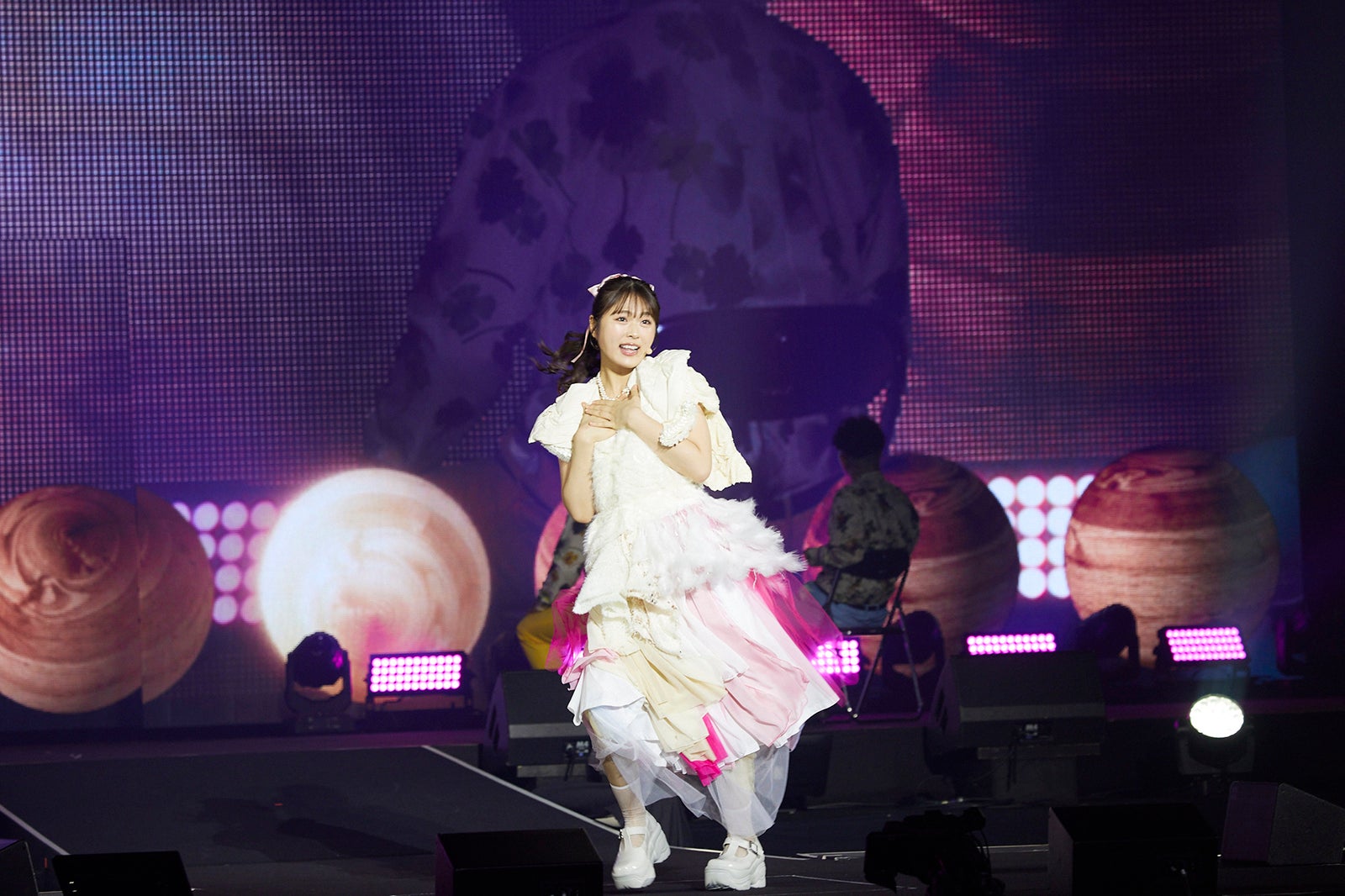 渋谷凪咲／第一部「チョコミュ」（C）吉本興業