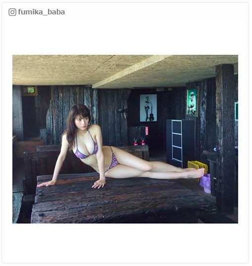 馬場ふみかの“豊満美バスト”がすごい 大胆オフショット公開に反響「超絶セクシー」「たまらない」