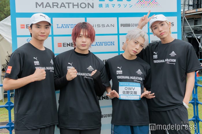 OWV(左から)中川勝就、本田康祐、佐野文哉、浦野秀太(C)モデルプレス