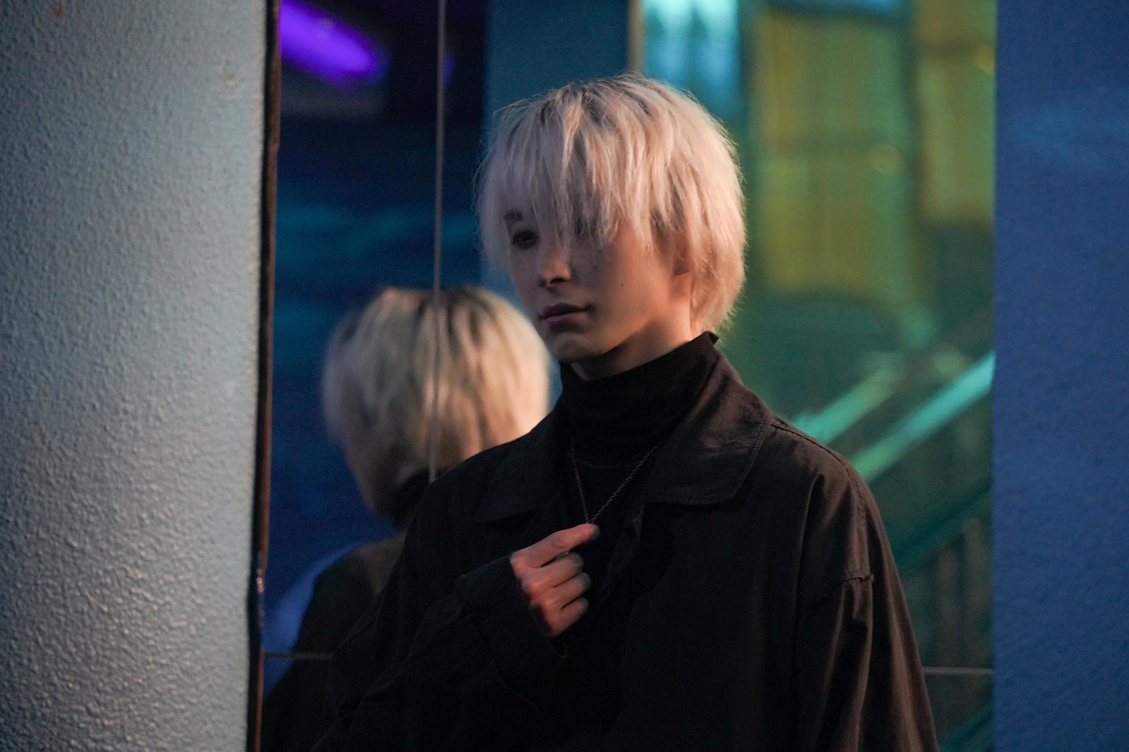 Snow Man佐久間大介、監督絶賛の冷たく無機質な“目”「マッチング」新場面写真解禁