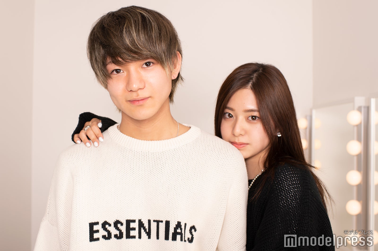 YOSHIKI EZAKI、momoca（C）モデルプレス