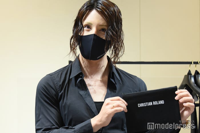 ROLAND(C)モデルプレス