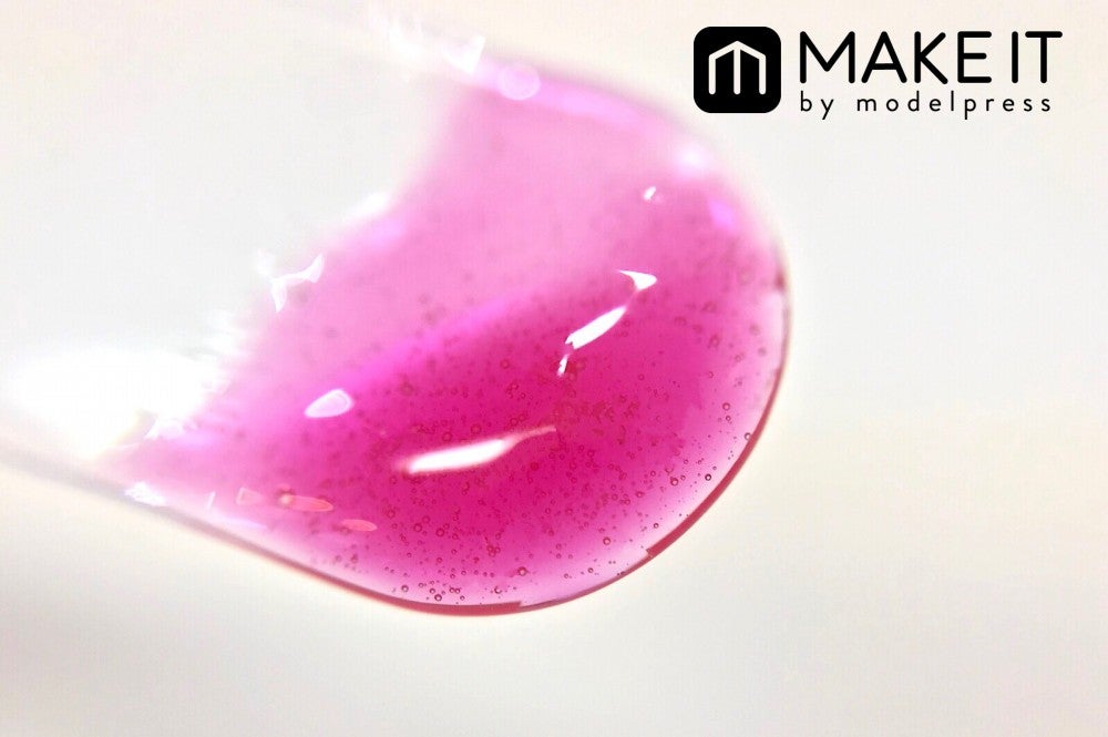 透け感のある鮮やかなカラー (C)メイクイット