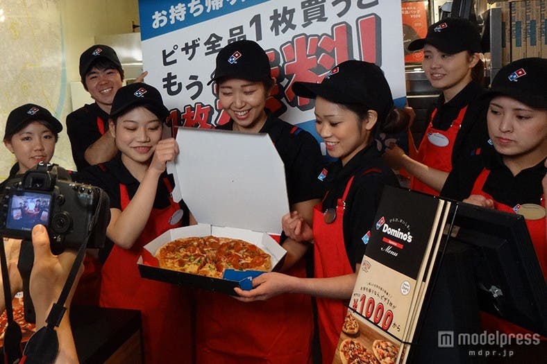 バイト仲間と「マネしてみた動画」に挑戦