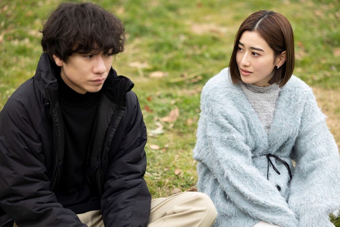 落合モトキ、守屋茜「ナースが婚活」最終話より(C)「ナースが婚活」製作委員会