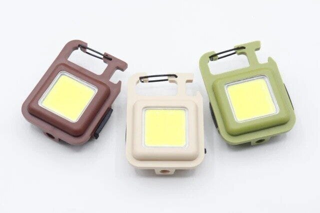 ダイソー　充電式COBライト