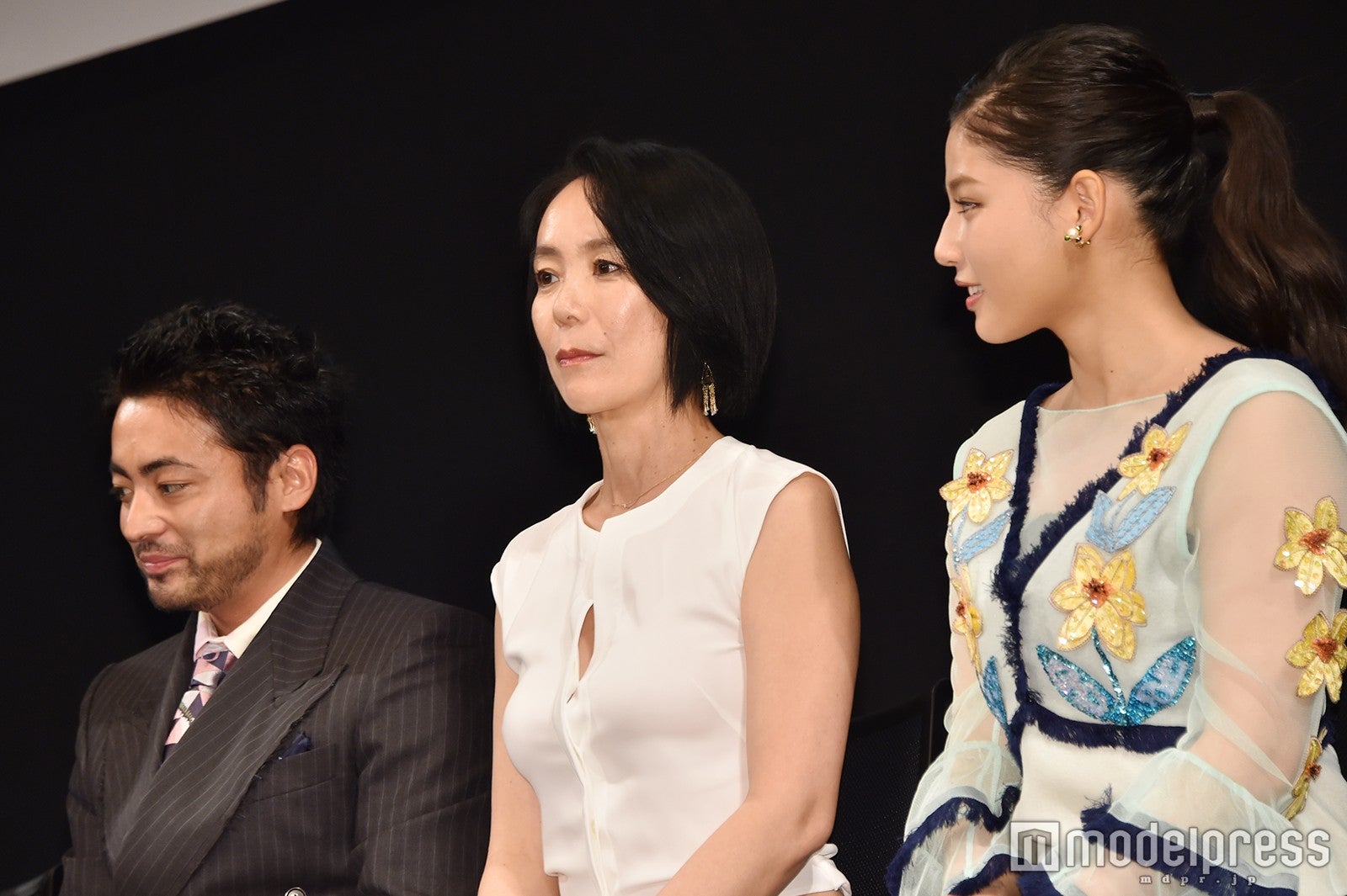 山田孝之、河瀬直美監督、石井杏奈 （C）モデルプレス
