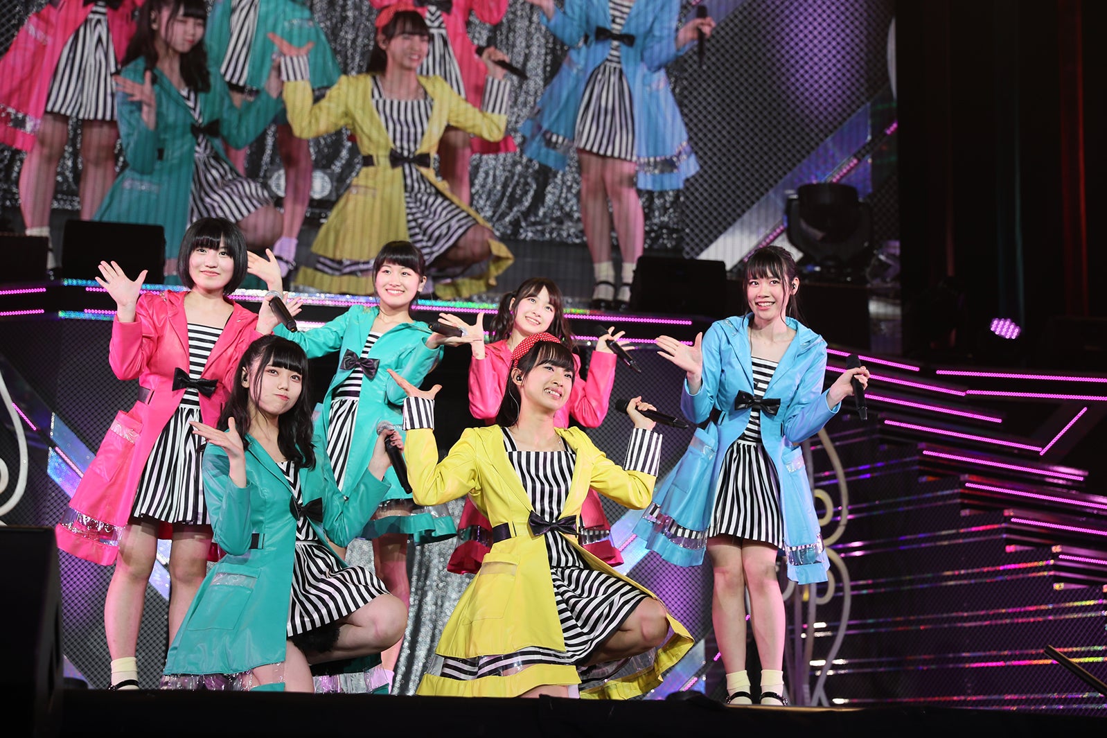 「チーム8結成4周年記念祭 in日本ガイシホール しあわせのエイト祭り」夜公演（C）AKS