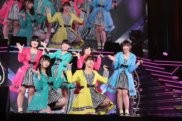 「チーム8結成4周年記念祭 in日本ガイシホール しあわせのエイト祭り」夜公演(C)AKS