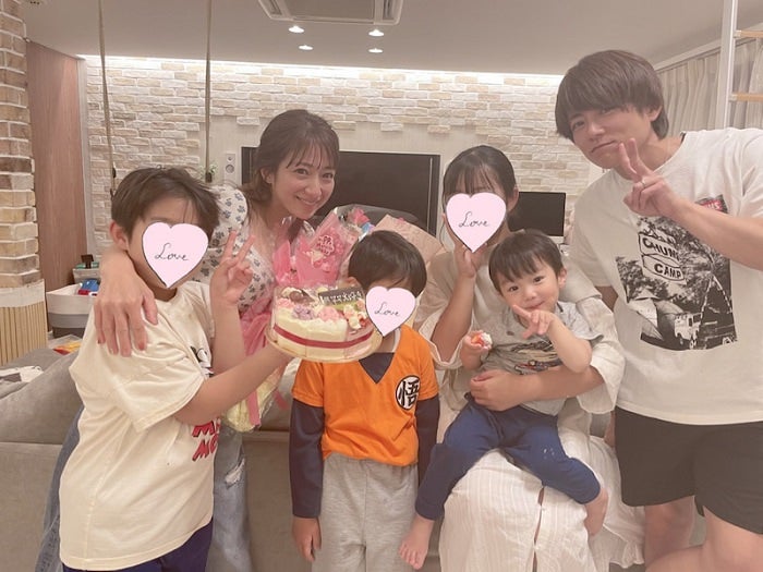 辻希美 子ども達からのサプライズに涙腺崩壊 私は最高に幸せです モデルプレス 辻希美 子ども達からのサプライズに涙腺崩壊 私は最高に幸せです モデルプレス