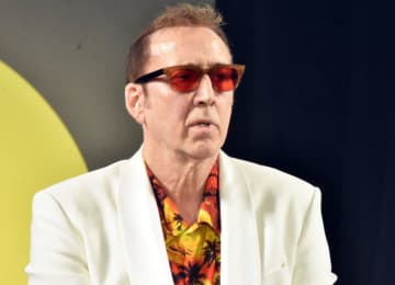 「どうやったら」「人生すんごいw」ニコラス・ケイジの31歳年下日本人妻がTV現れ騒然「めちゃくちゃ関西人！」現場でナンパされ→2年後結婚のシンデレラ