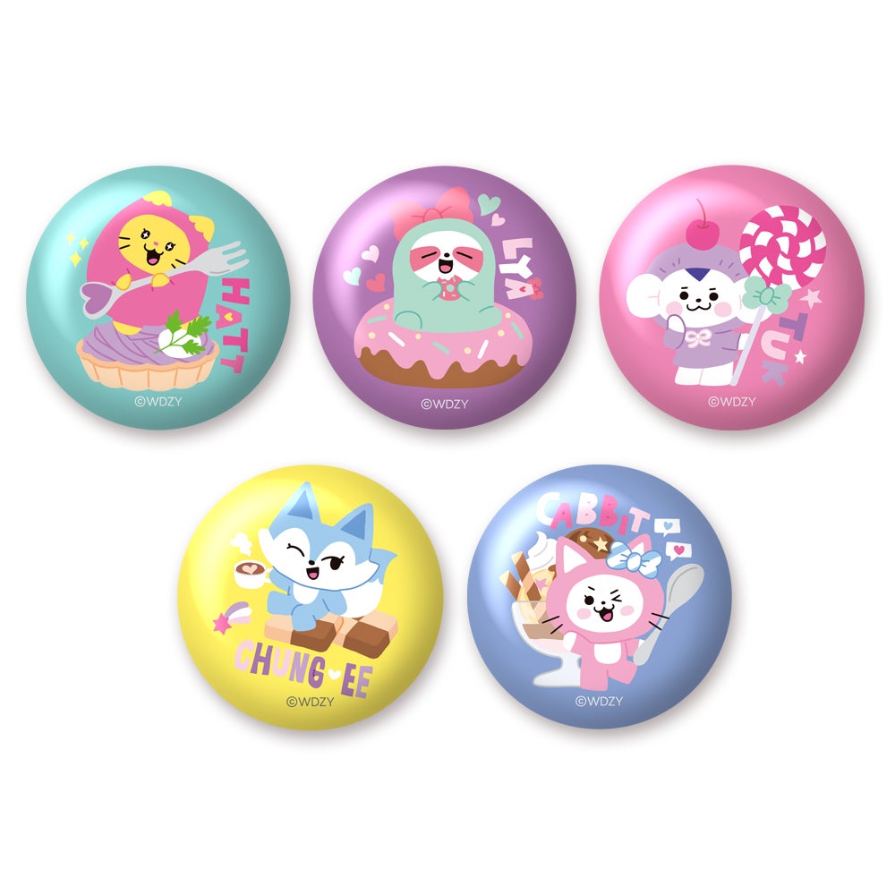 缶バッジ（ランダム5種）税込660円（C）WDZY
