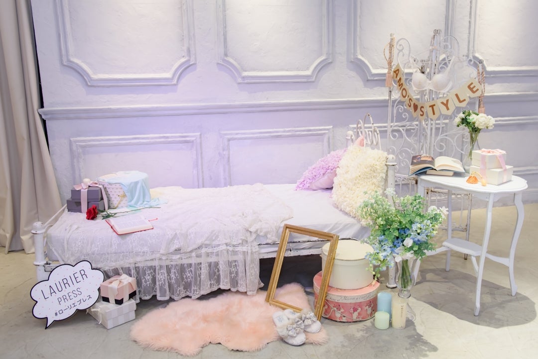 大人女子の上質なリラックスタイムをイメージしたフォトブース