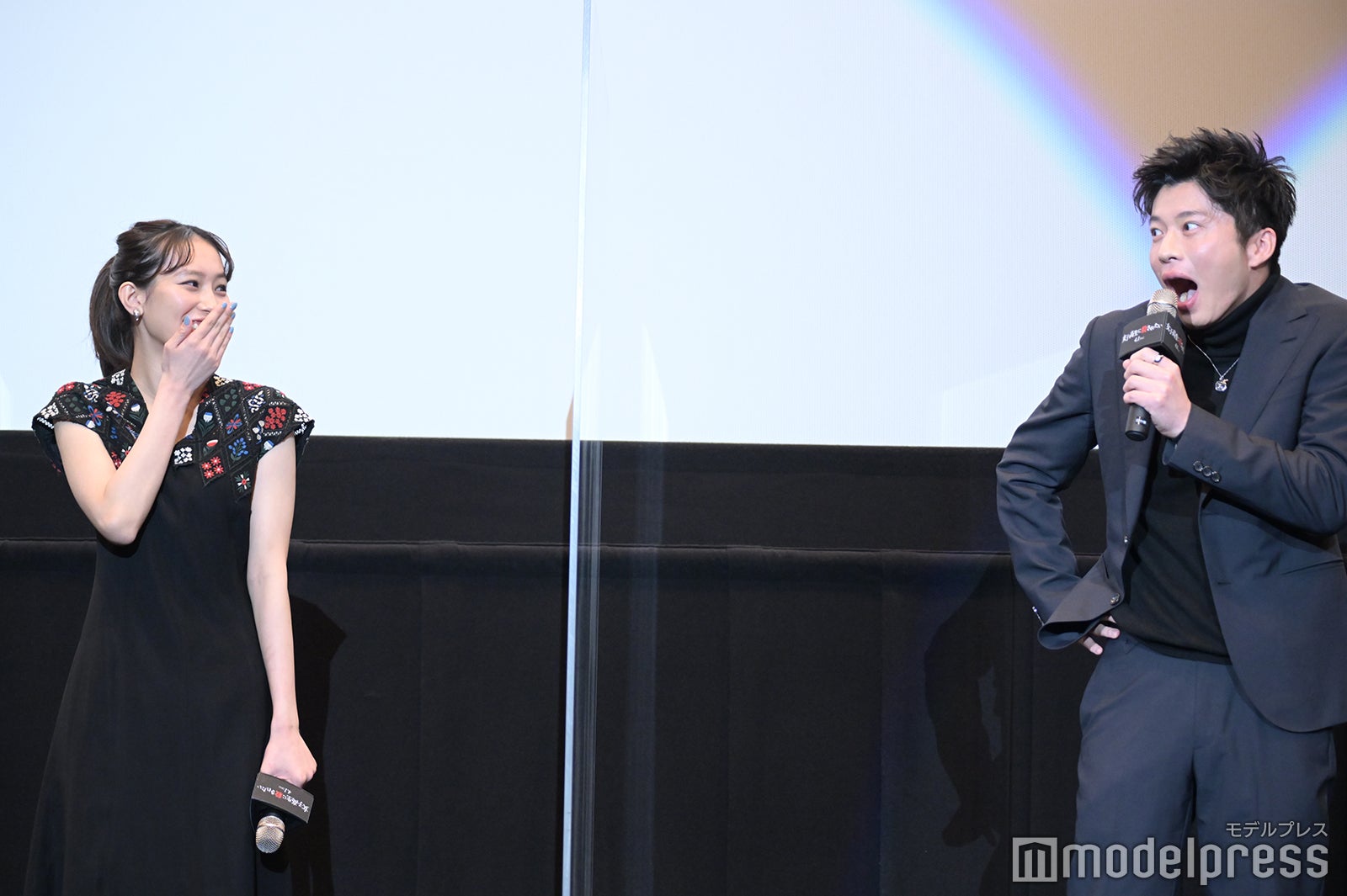 田中圭の軽快トークに南沙良も笑顔（C）モデルプレス