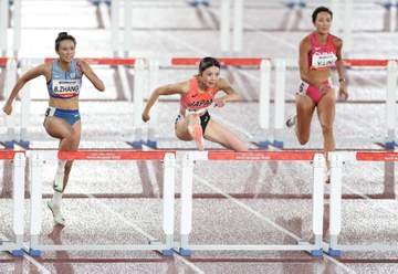 日本記録保持者・中島ひとみ、前日本記録保持者・福部真子が盤石の決勝進出 中島「日本に金メダルを持ち帰りたい」涙の福部「ワカチコ大作戦で。小っちゃいことは気にしないで頑張ります」同種目44年ぶり金狙う