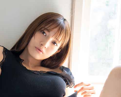 Peel the Apple黒嵜菜々子、お腹チラリで素肌輝く<独占カットあり>