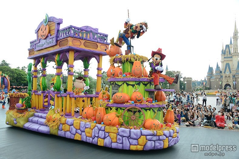 パレード「ハッピーハロウィーンハーベスト」