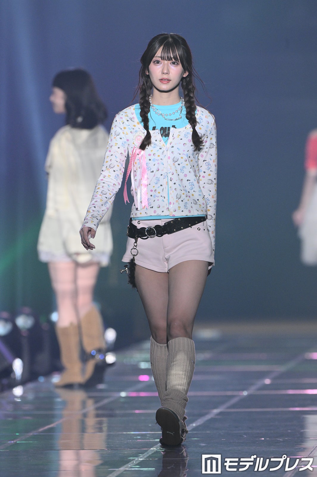 ≒JOY（C）モデルプレス