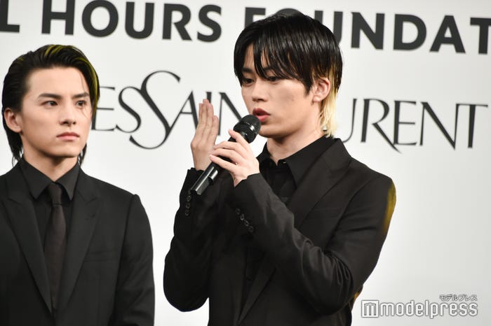 商品の魅力をプレゼンする木全翔也 (C)モデルプレス