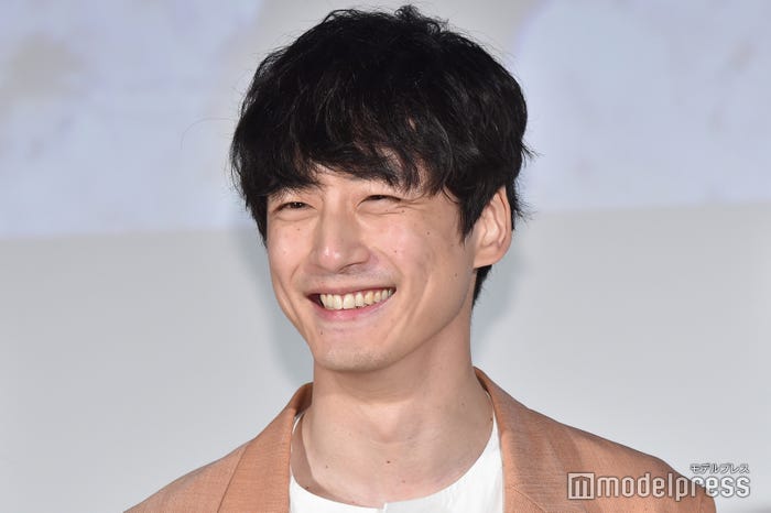 坂口健太郎(C)モデルプレス