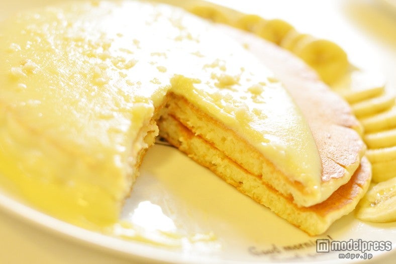 ナッツソースで食べ応えのあるふんわりもちもちパンケーキ