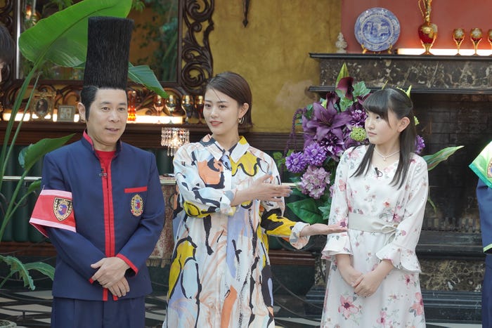 岡村隆史、高畑充希、鈴木梨央(C)日本テレビ