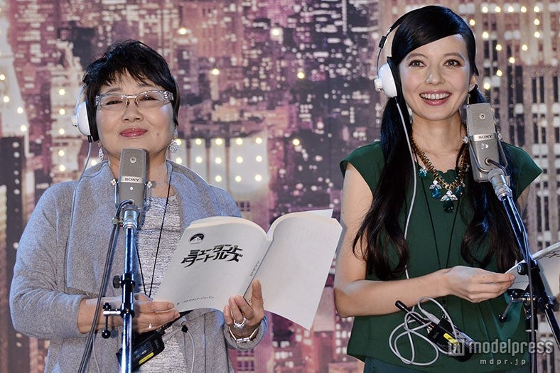 （左から）泉ピン子、ベッキー