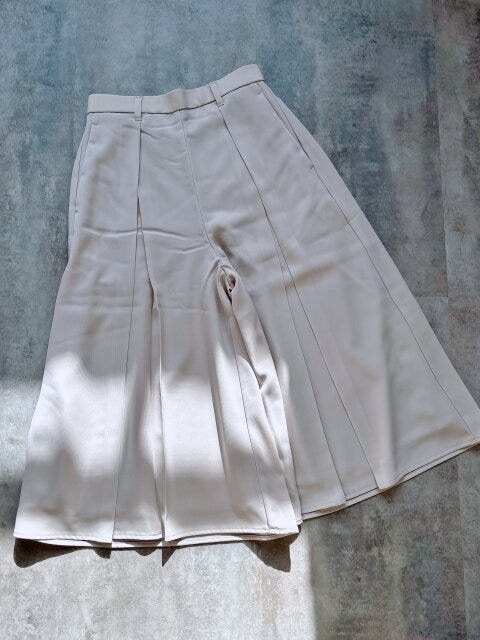 GU　ドレープキュロッツQ　ナチュラル