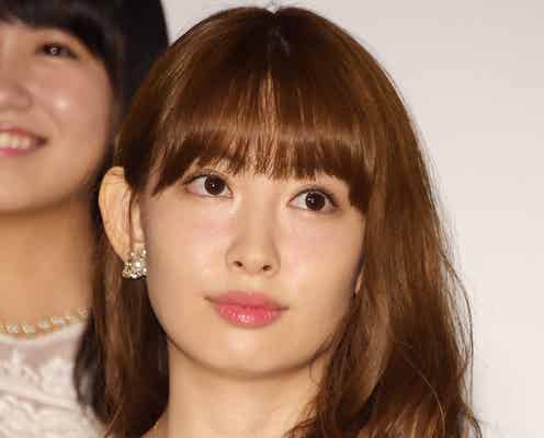 小嶋陽菜、怪我でコンサート休演を発表