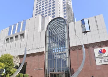 ミュージカル「バーレスク」突然の公演中止を発表「断念せざるを得ない状況」 礼真琴が主演予定 梅田芸術劇場「全て弊社側の問題」