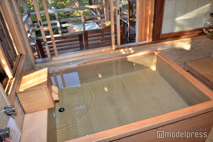 恋人・家族と楽しめる大きなお風呂（C）ビューティーガール