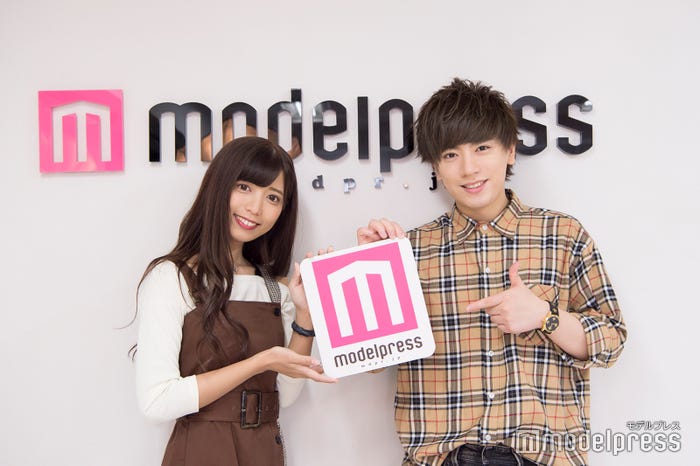 ヴァンゆん(左:ゆん、右:ヴァンビ) (C)モデルプレス